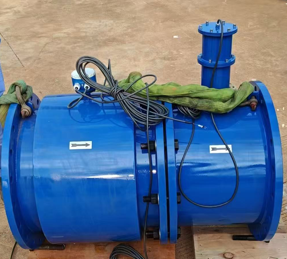 市政污水管網(wǎng)“半滿(mǎn)困境”：非滿(mǎn)管電磁流量計(jì)與液位計(jì)的聯(lián)動(dòng)控制策略